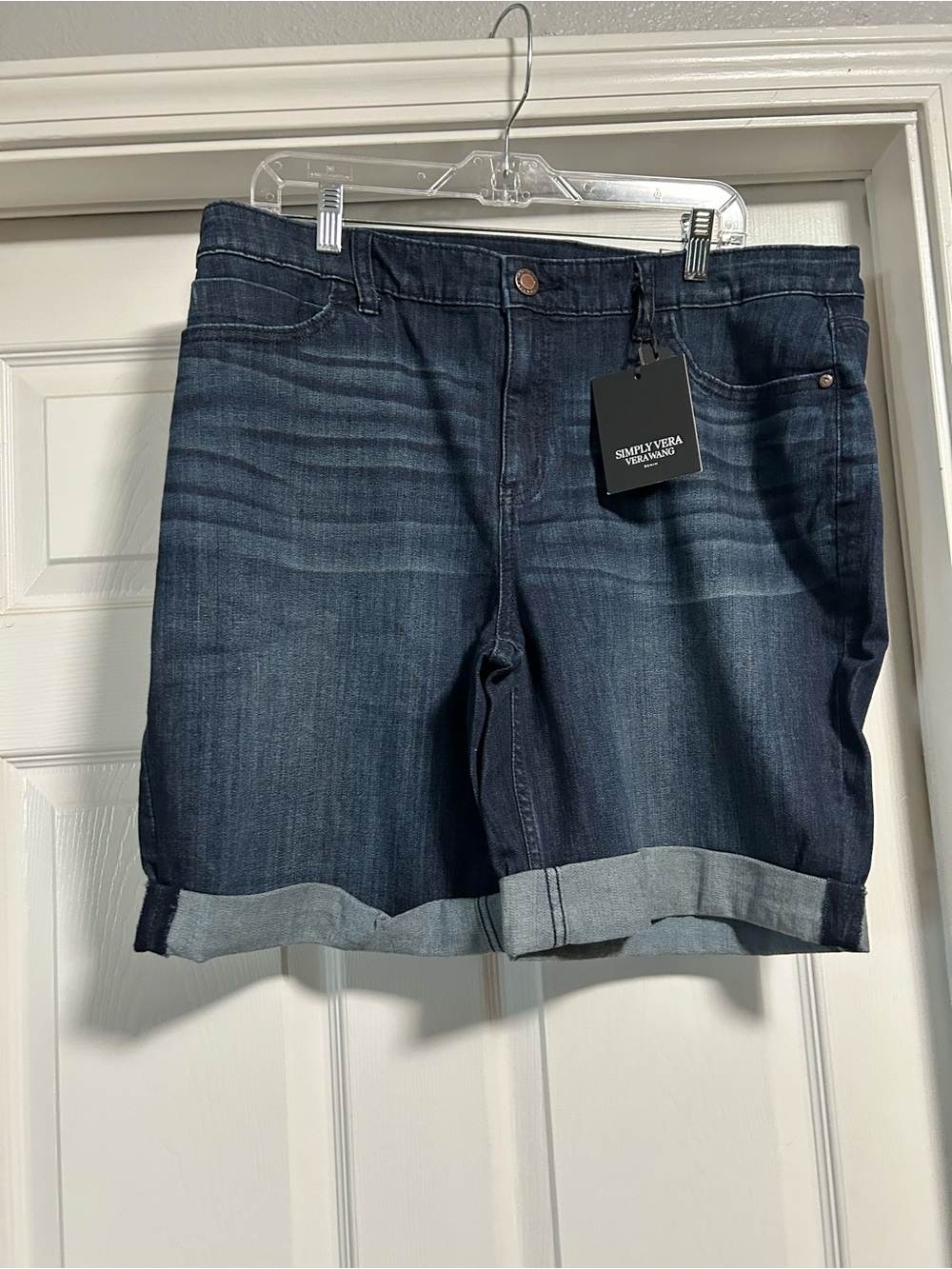 Simply Vera Vera Wang dark wash Bermuda shorts